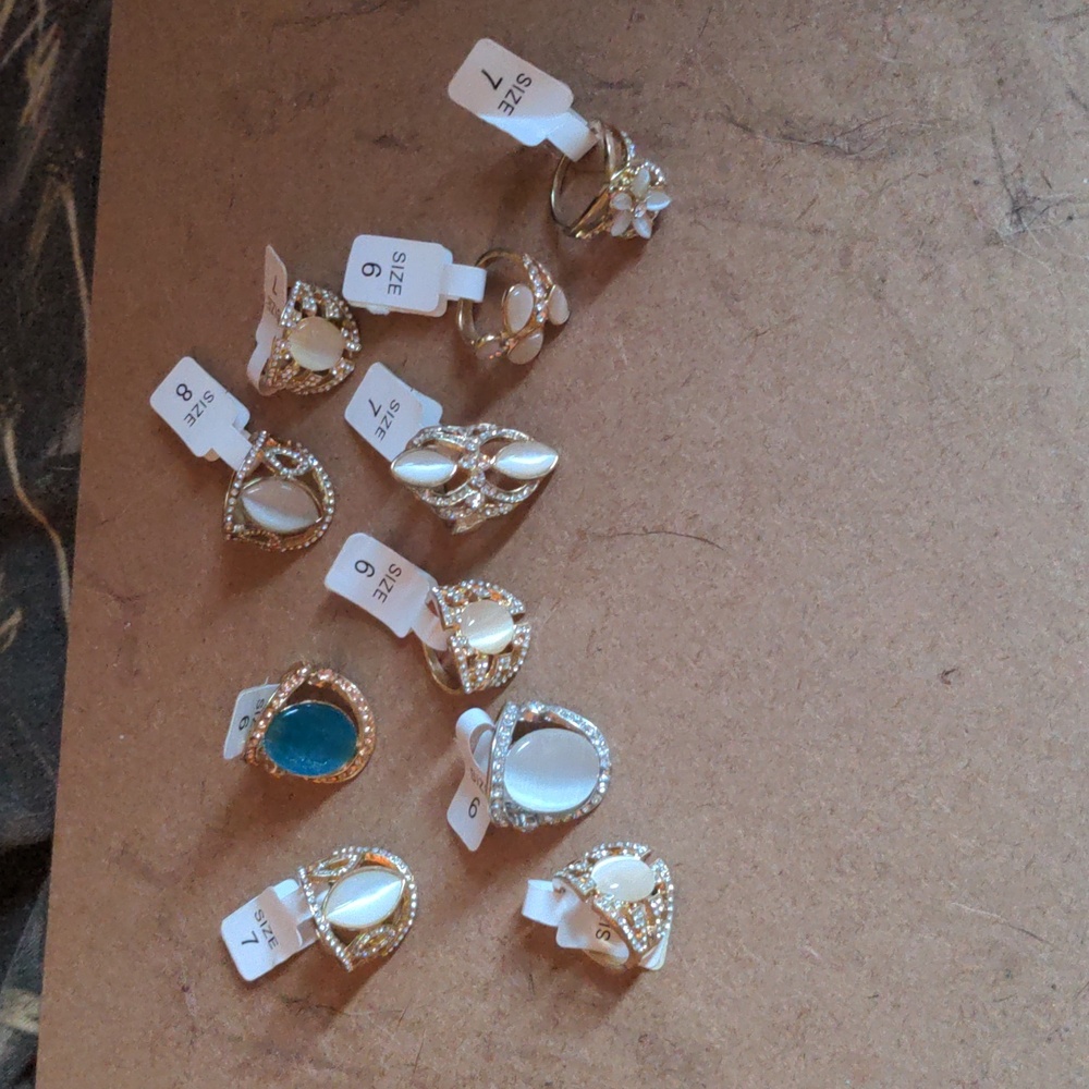 Bundle lot of assorted Jewelry Rings 10 Pieces Size 6,7,8